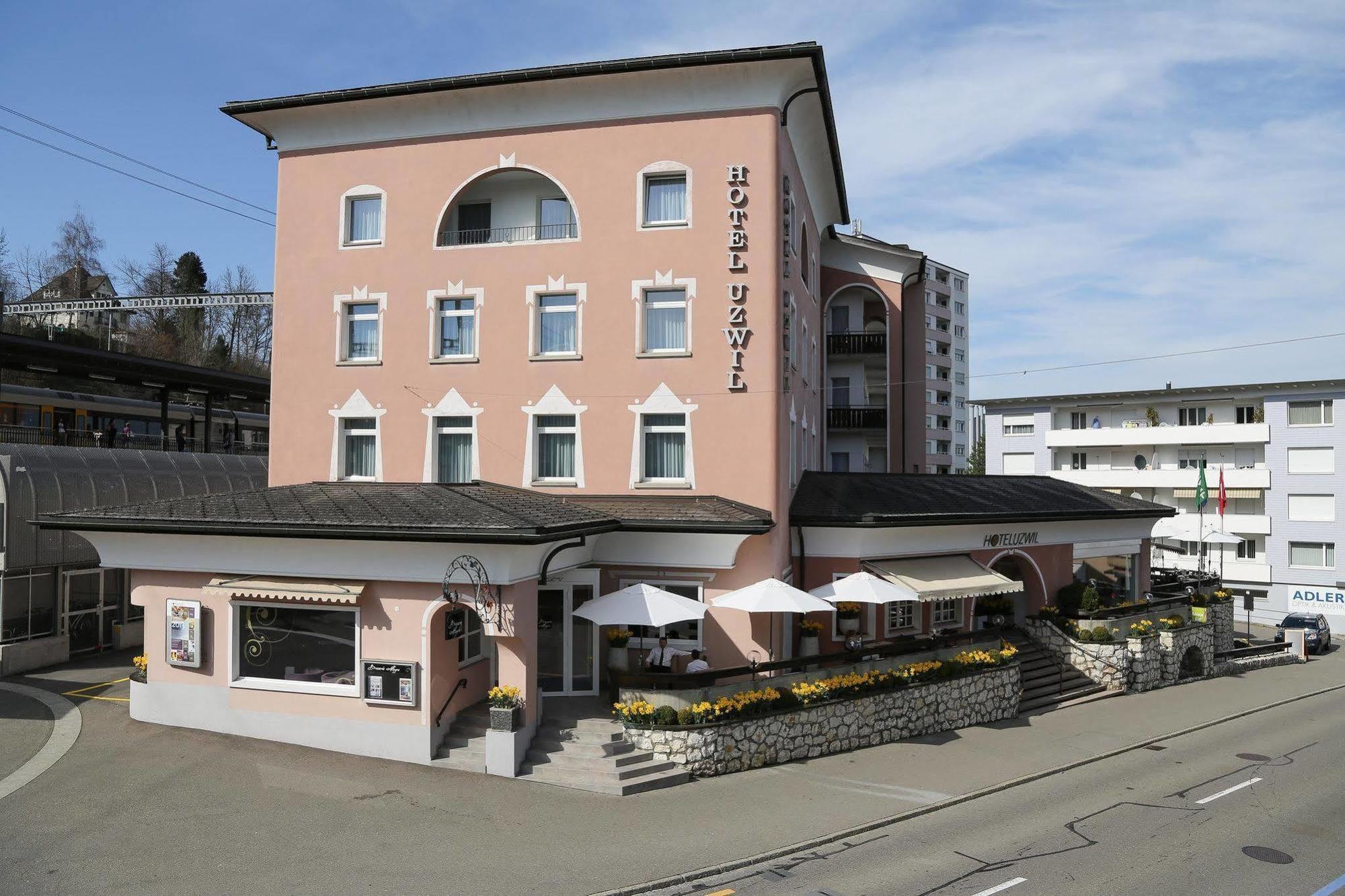 Hotel Uzwil Ngoại thất bức ảnh