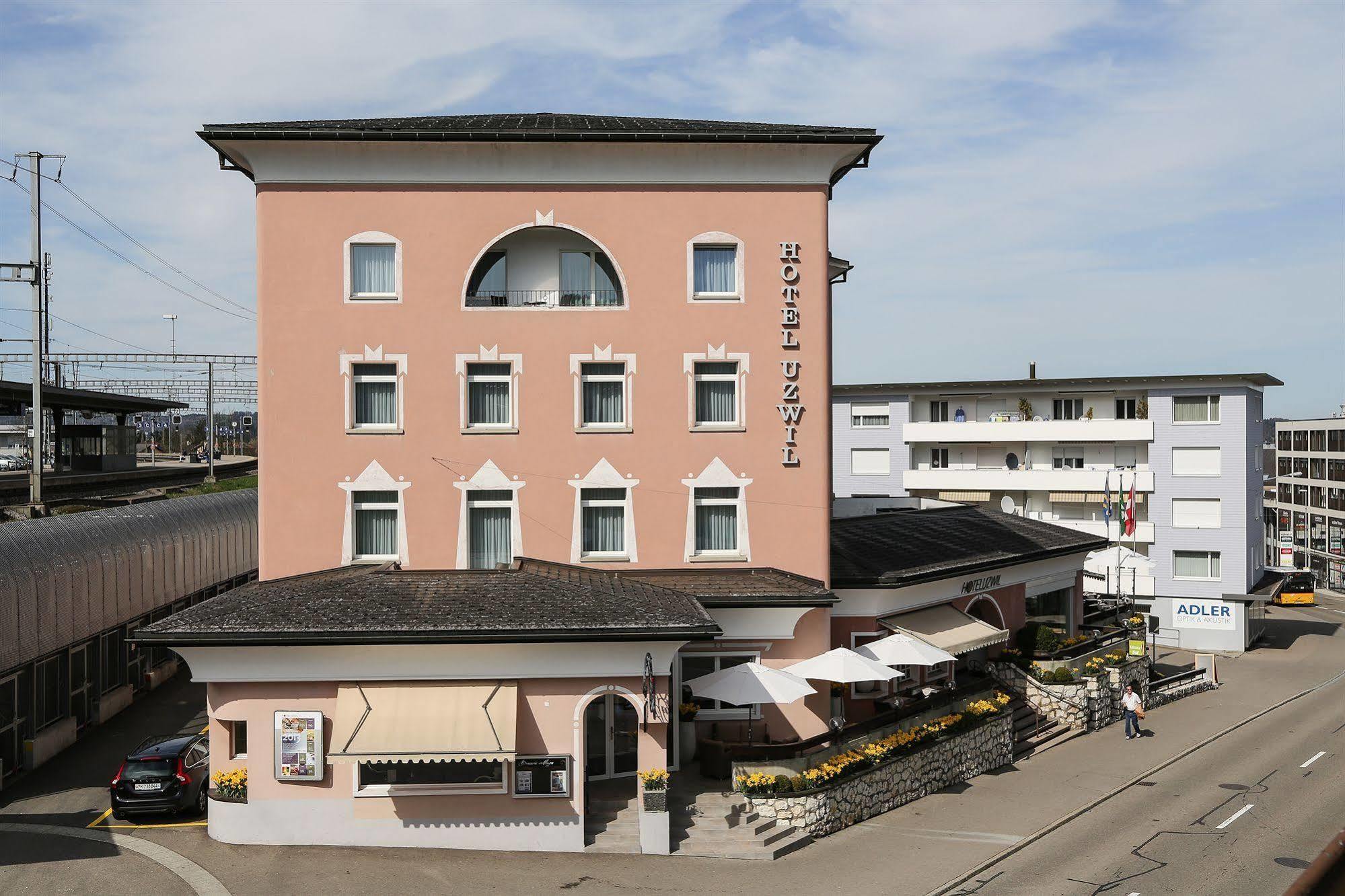 Hotel Uzwil Ngoại thất bức ảnh