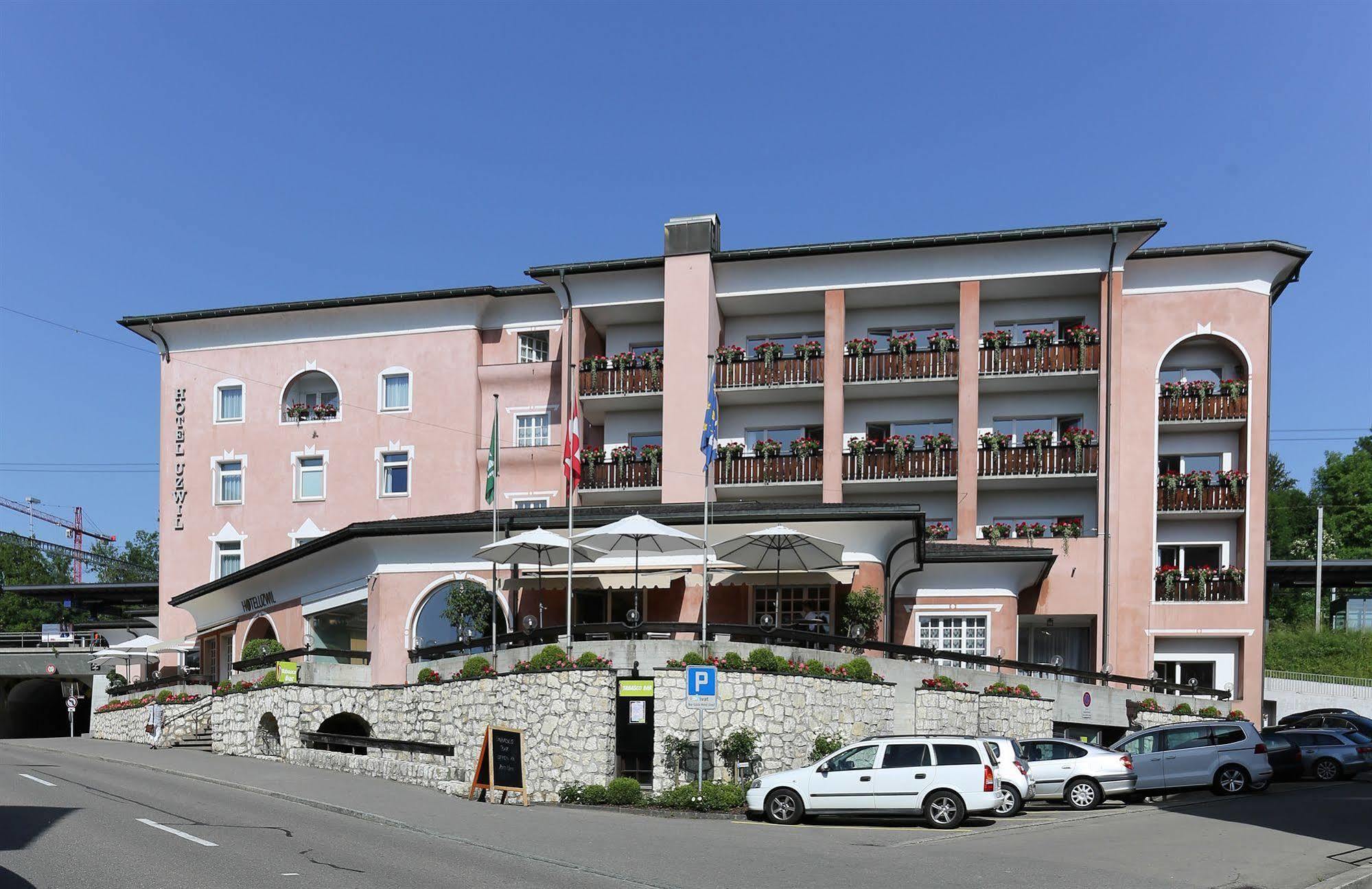 Hotel Uzwil Ngoại thất bức ảnh